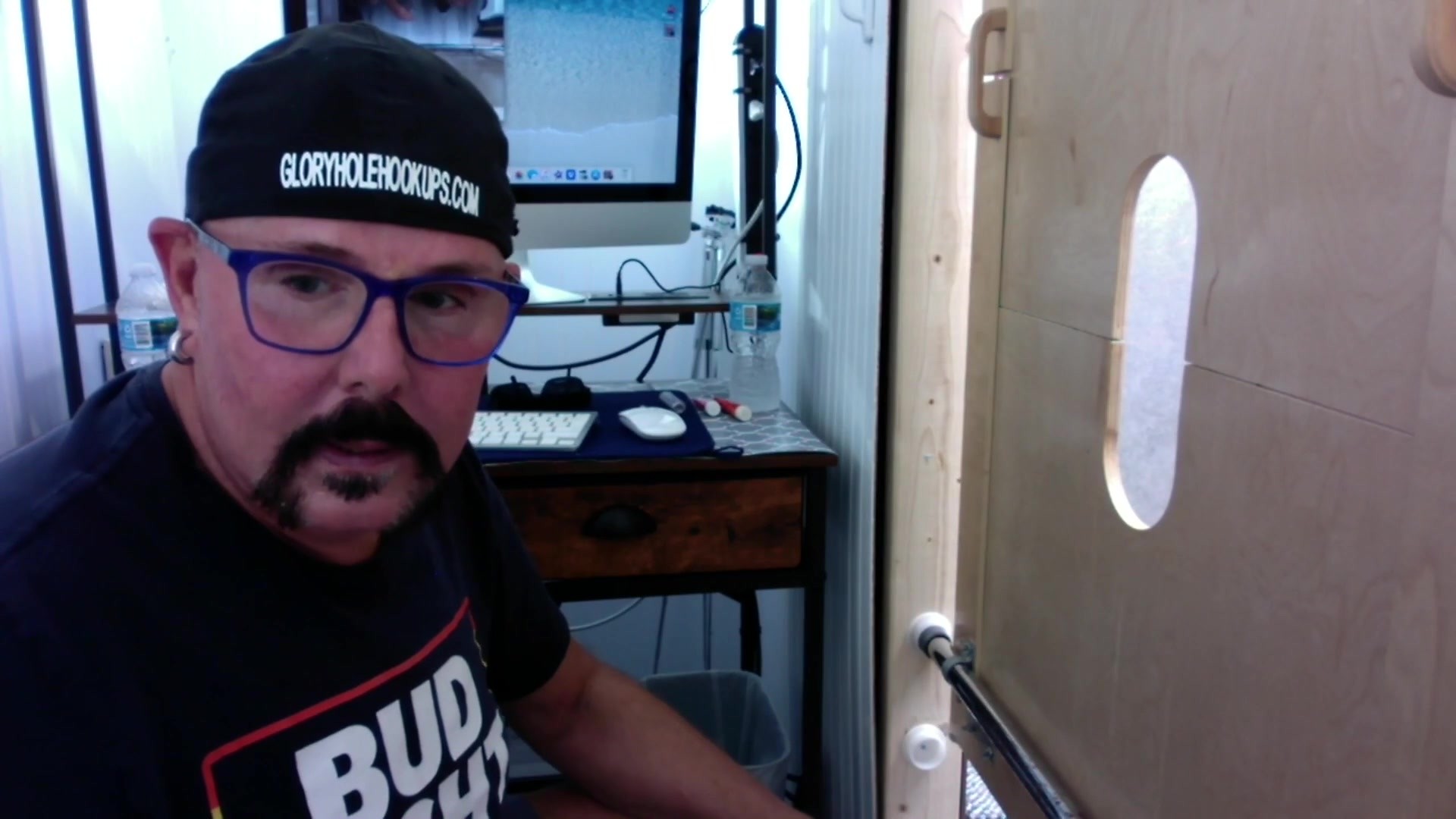 Married Latino At My Gloryhole