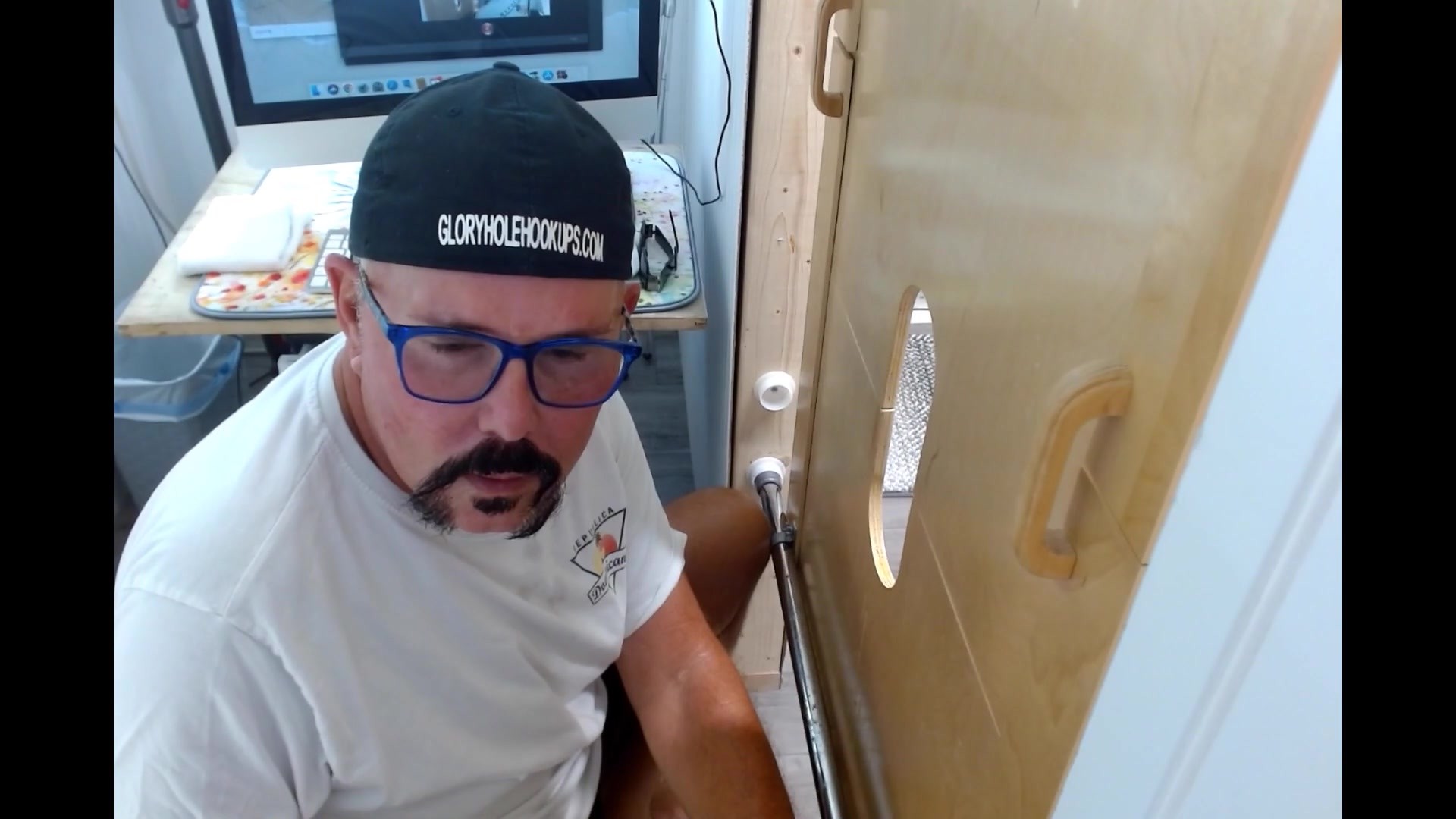 Latino Trucker Feeds Me His Load